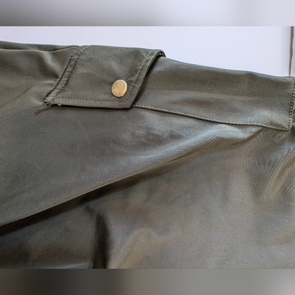 Top Gun Flight Suit Costume. Maverick. Zip Up Form Fitting Pilot Suit/ Jumper - Picture 10 of 11